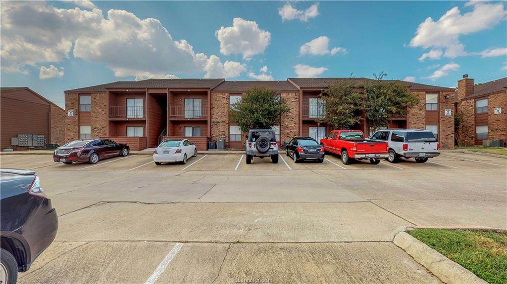 904 University Oaks Boulevard - Photo 1