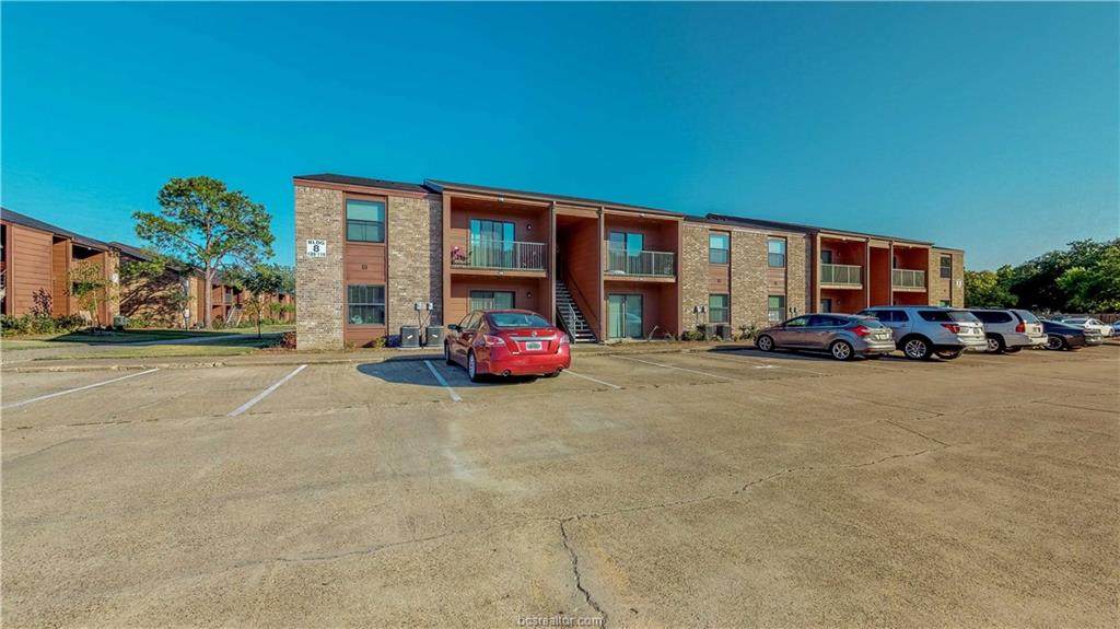 904 University Oaks Boulevard - Photo 1