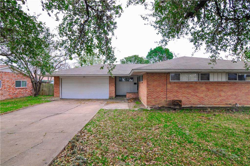 1618 George Bush Drive - Photo 1