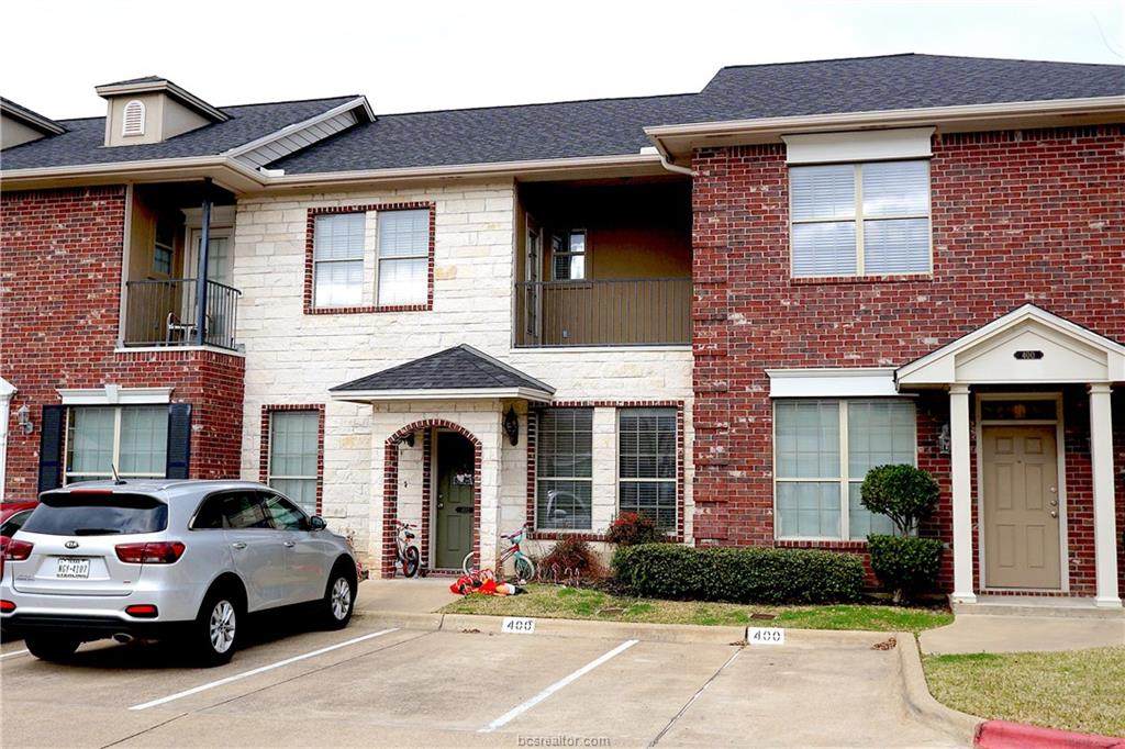 402 Forest - Photo 1