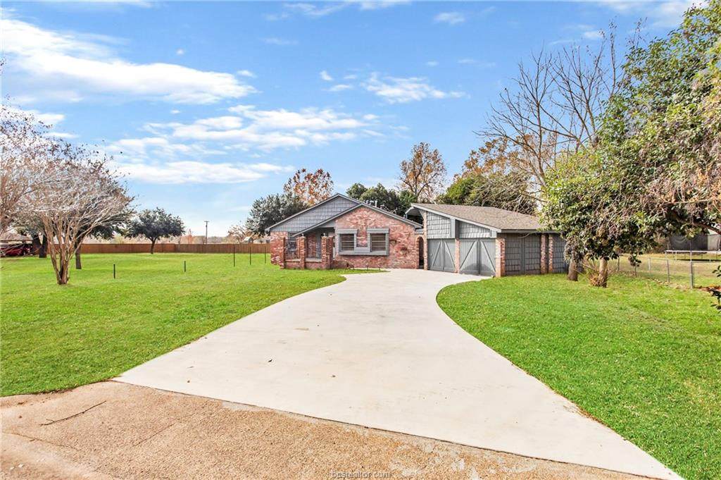 8 Willow Drive - Photo 1
