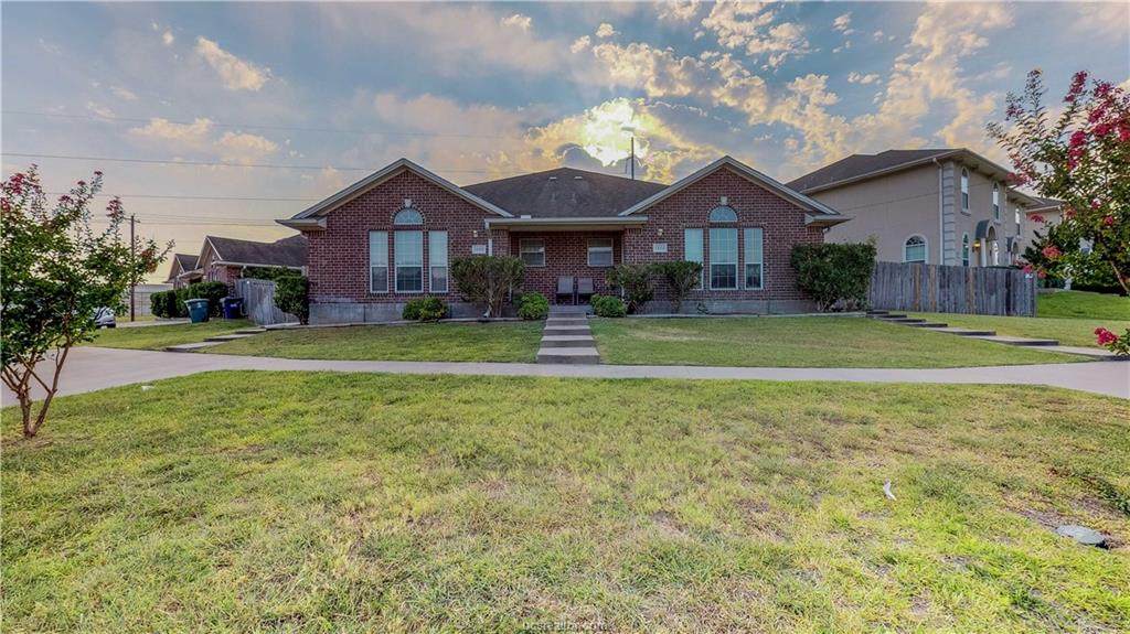 1420 Western Oaks Court - Photo 1
