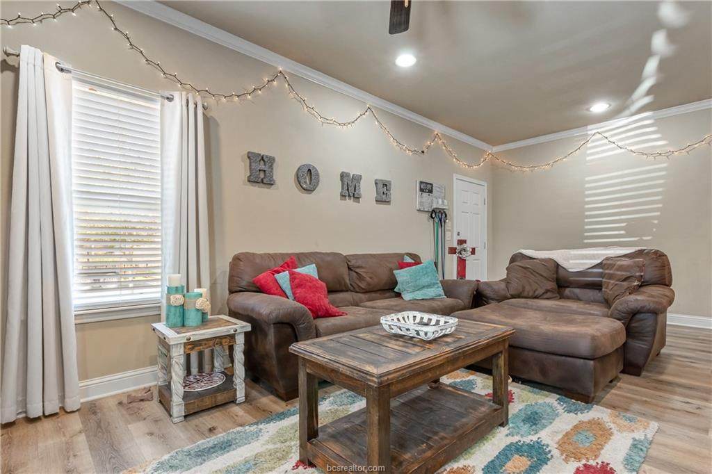 304 Ash Street - Photo 1