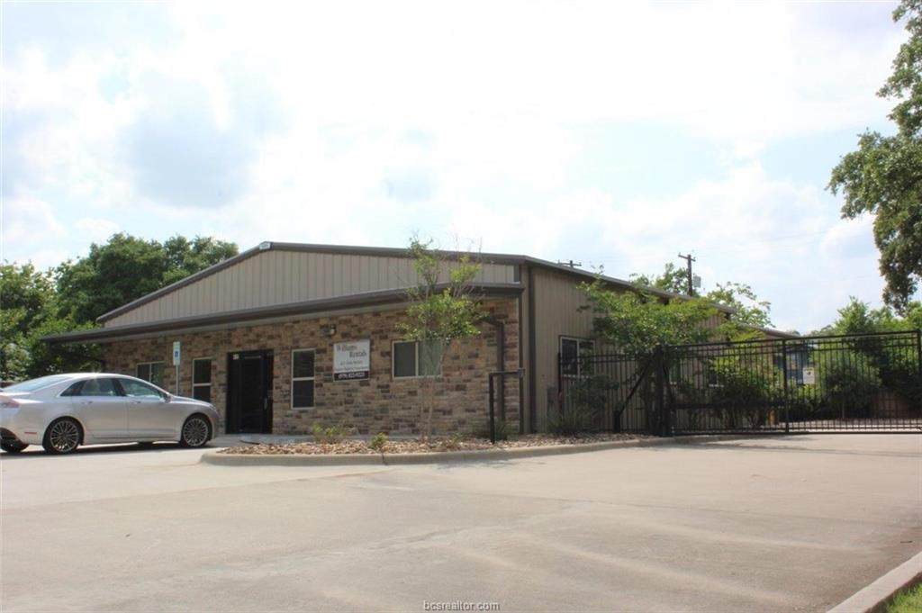 412 Oak Street - Photo 1