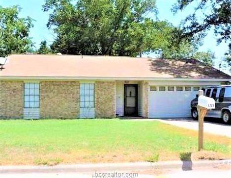 1220 Burt Street - Photo 1