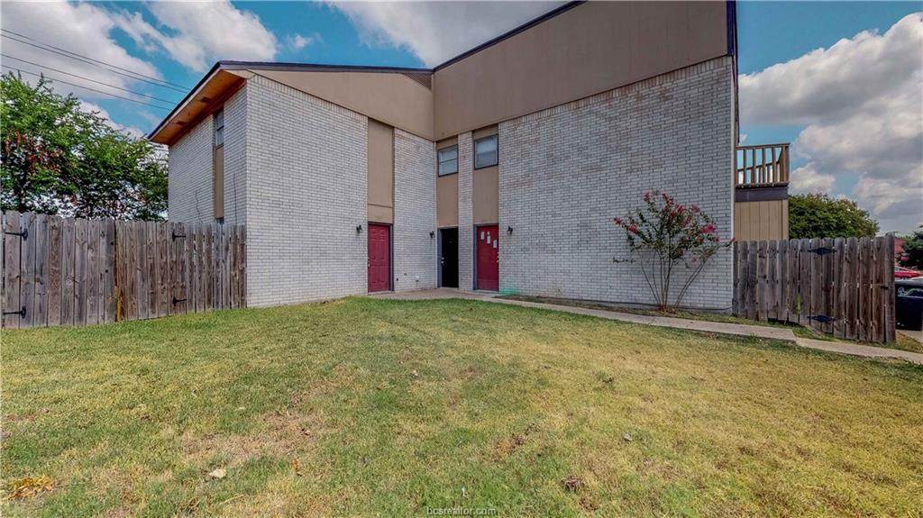 1315 Airline Drive - Photo 1