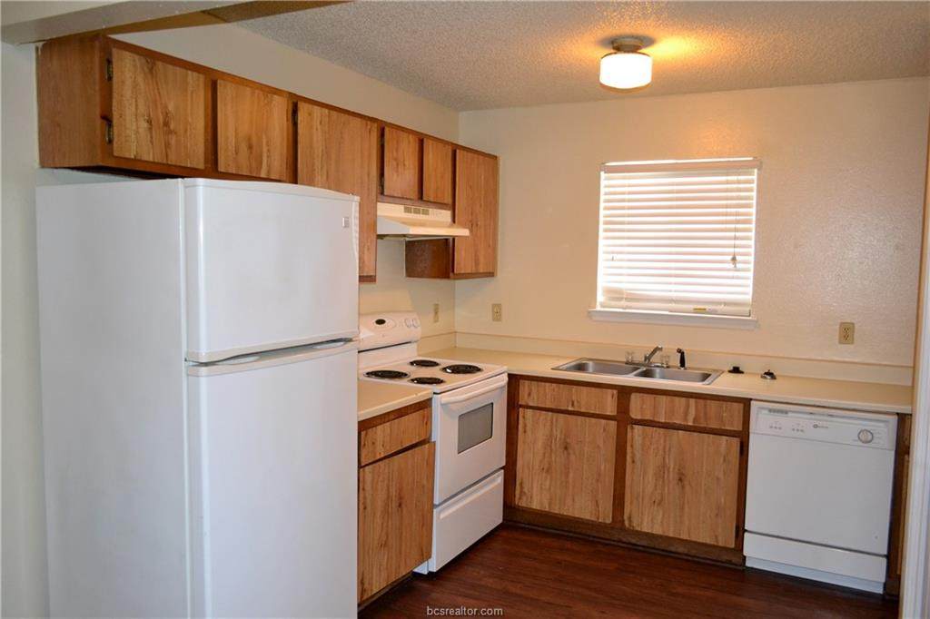2003 Longmire Court - Photo 1