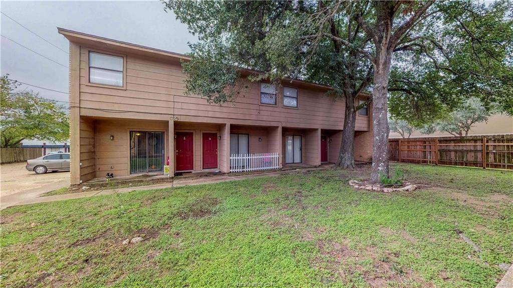 202 Lincoln Avenue - Photo 1