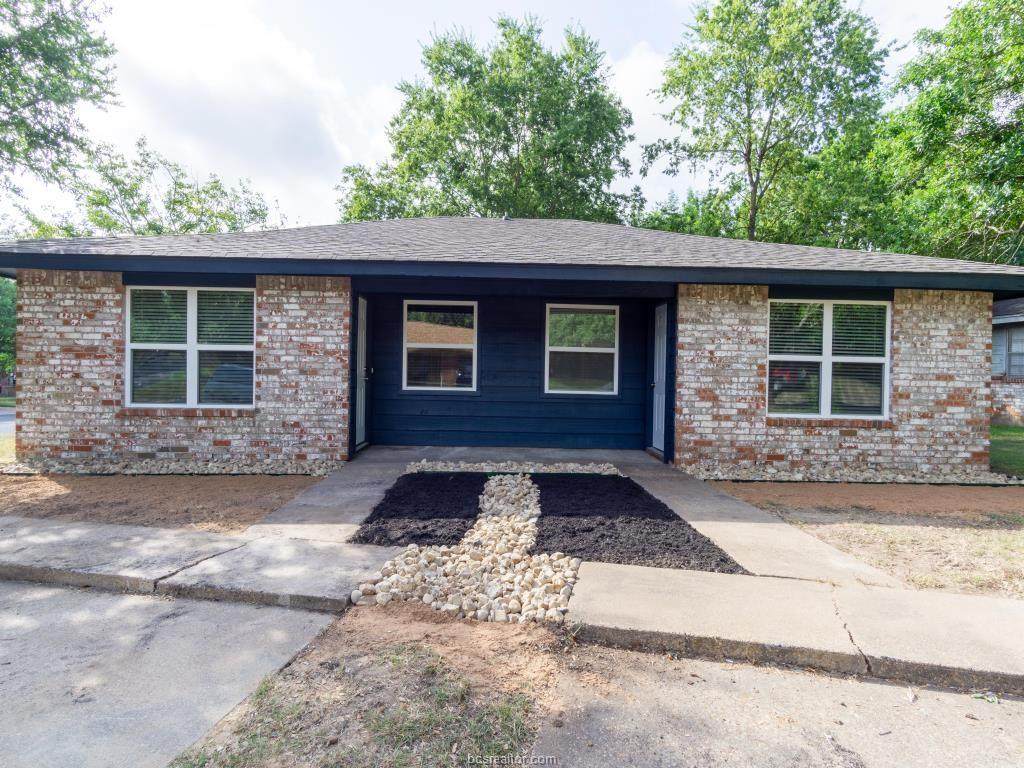216 Harvard Court - Photo 1