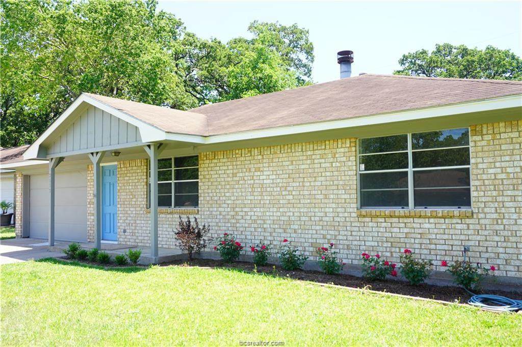 2612 Cypress - Photo 1