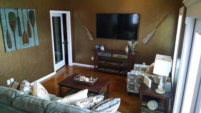 301 Southwest Parkway - Photo 1