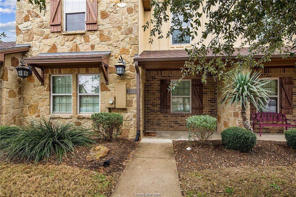 3323 Cullen - Photo 1