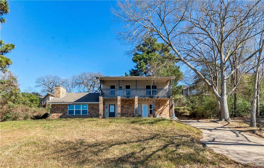 27 Lakeview Drive - Photo 1