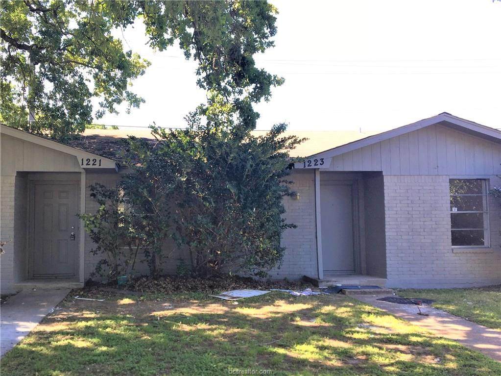 1221 Airline Drive - Photo 1