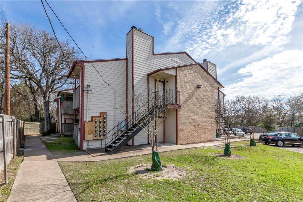 1107 Verde Drive - Photo 1