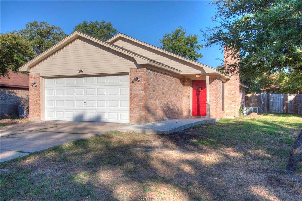 1307 Hardwood Lane - Photo 1