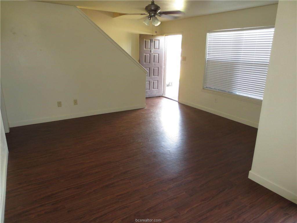 1801 Treehouse - Photo 1