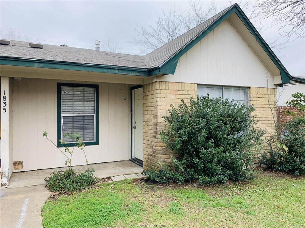 1835 Wilde Oak - Photo 1