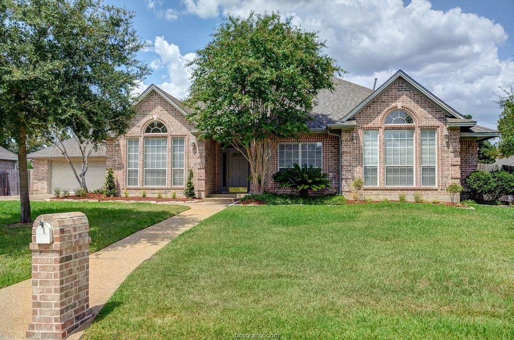 715 Berry Creek - Photo 1