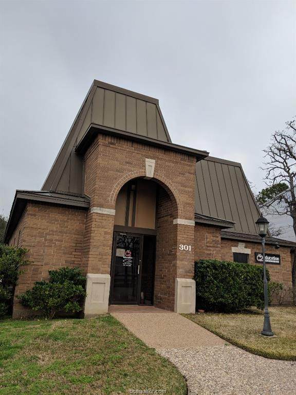 301 Arguello Drive - Photo 1