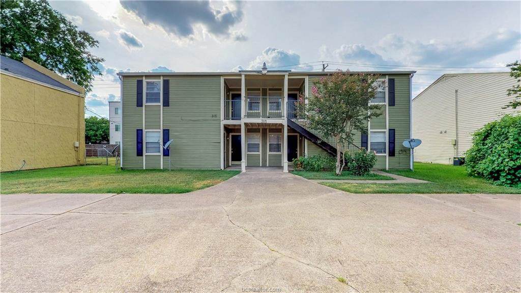 315 Manuel Drive - Photo 1