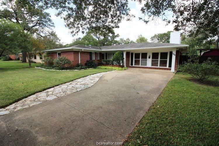 100 Greenway Drive - Photo 1