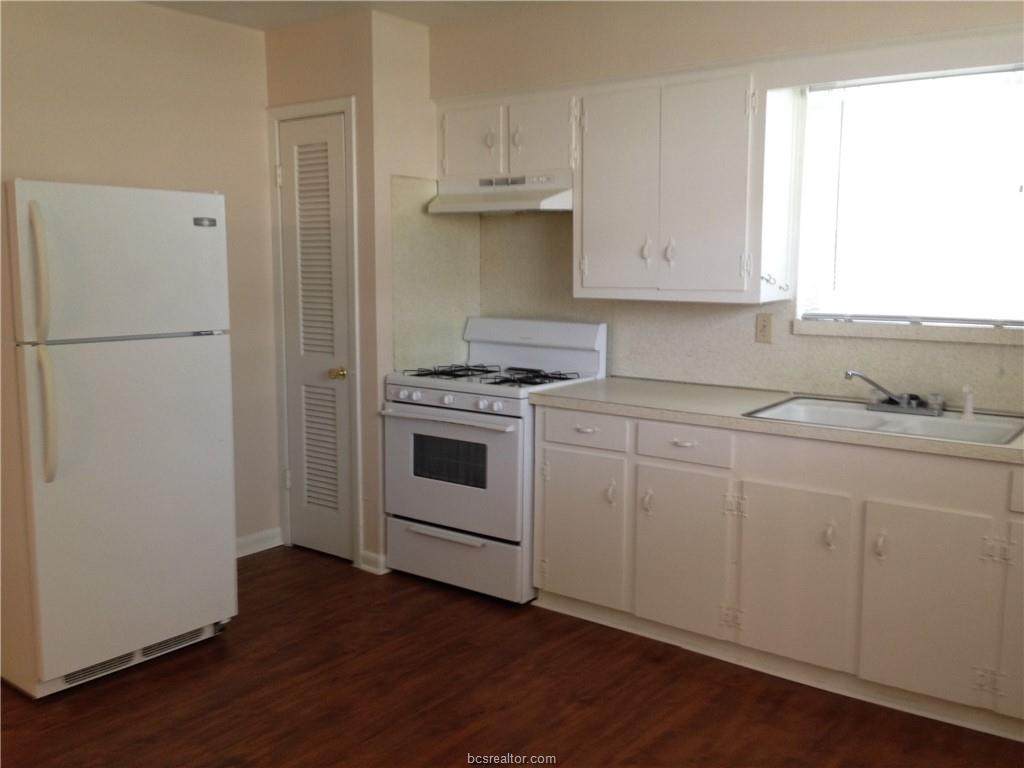 412 1st Street - Photo 1
