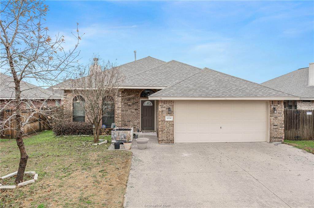 1004 Emerald Dove Avenue - Photo 1