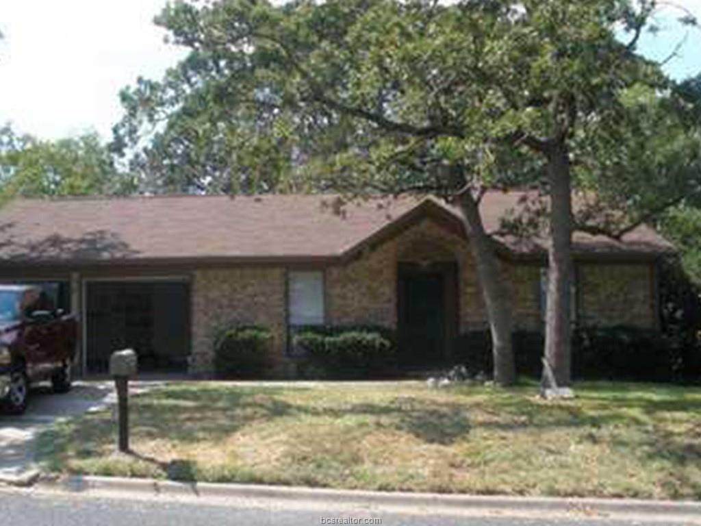 1425 Magnolia Drive - Photo 1