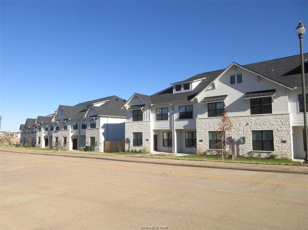 2112 Crescent Pointe Parkway - Photo 1