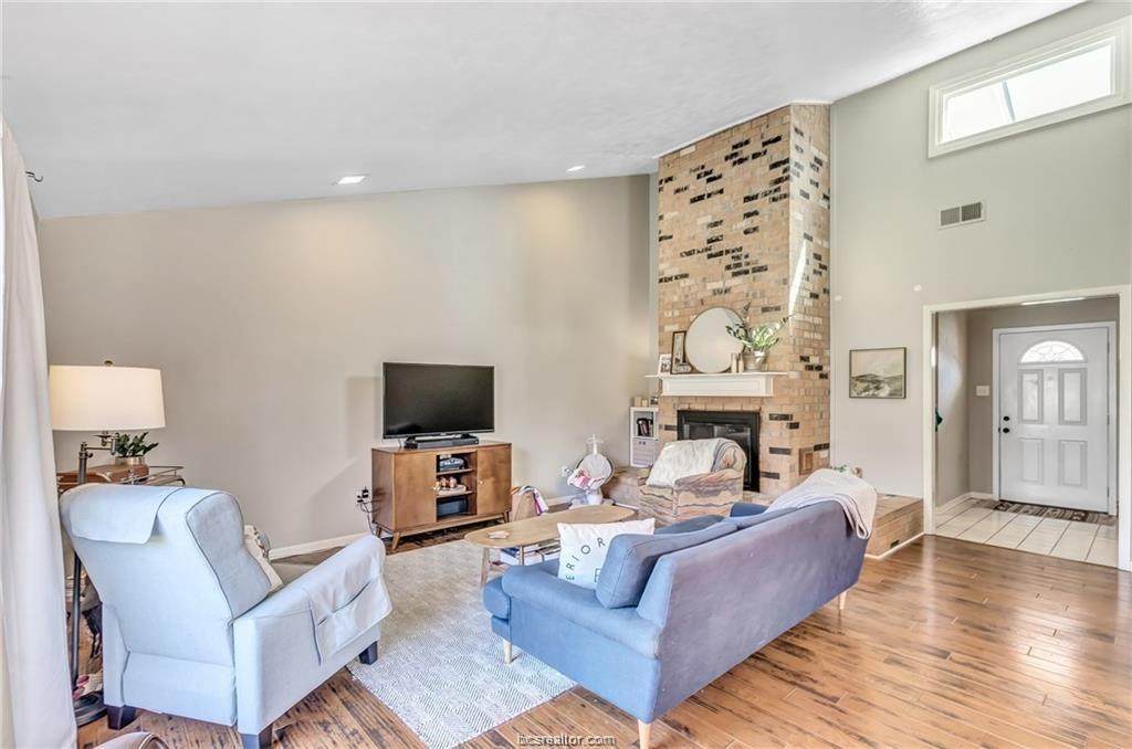 2515 Whispering Oaks - Photo 1