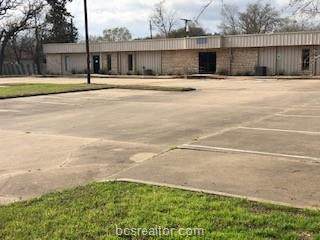402 Oak Street - Photo 1