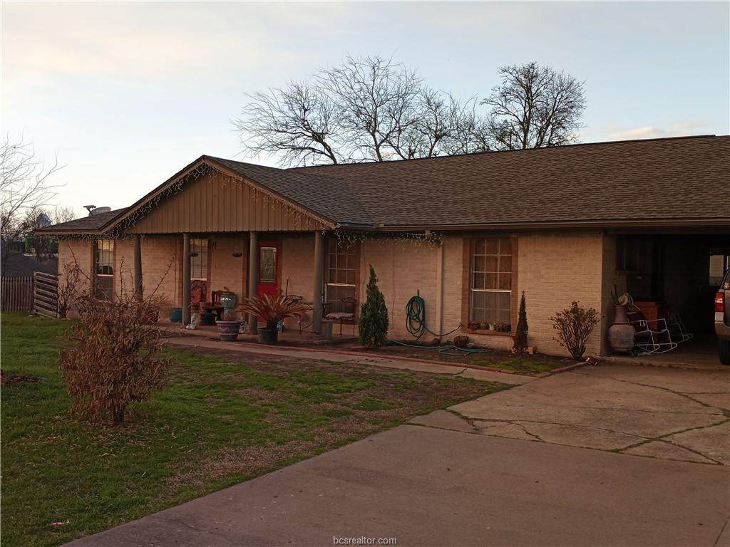 2111 Hwy 290 E. - Photo 1