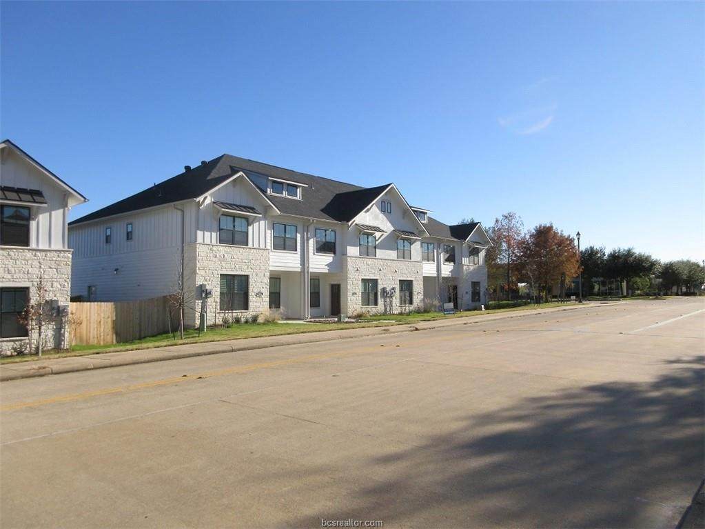 2126 Crescent Pointe Parkway - Photo 1
