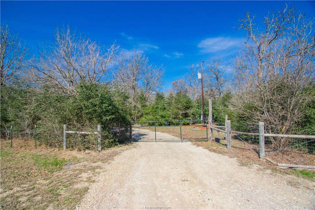 2014 Overlook Drive - Photo 1