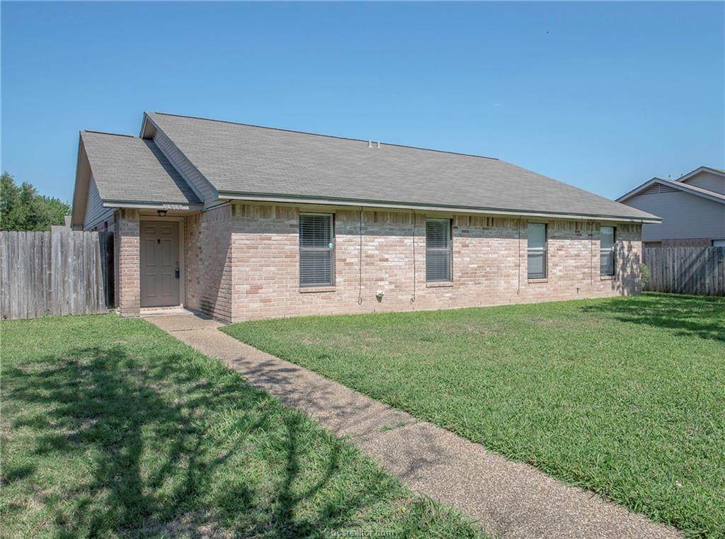 2513 Hickory Drive - Photo 1