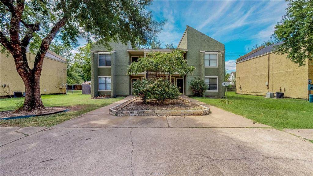 303 Manuel Drive - Photo 1