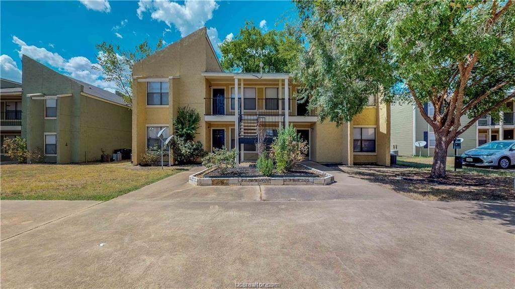 307 Manuel Drive - Photo 1