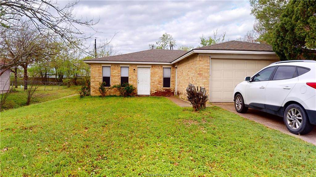 1208 Dexter Drive - Photo 1