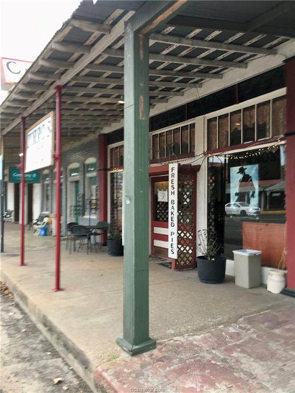 607 Main Street - Photo 1