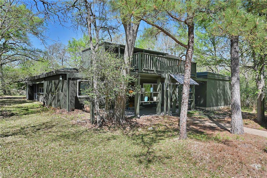 2508 Faulkner Drive - Photo 1