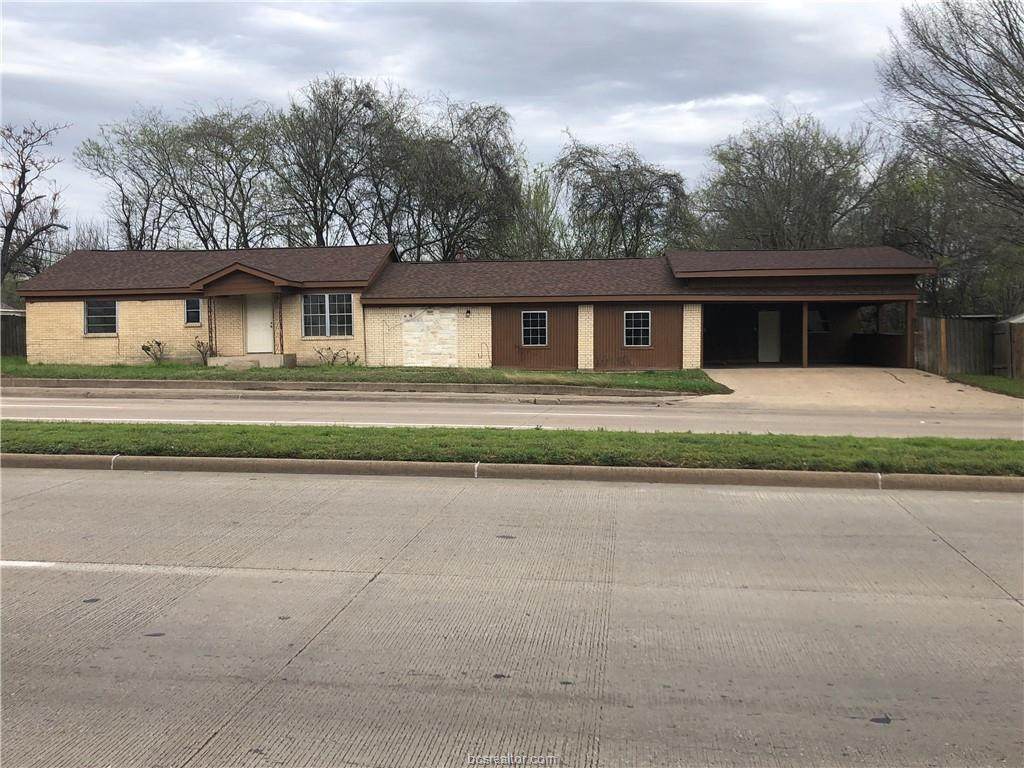 1502 Saunders Street - Photo 1