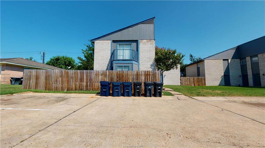 1311 Airline Drive - Photo 1