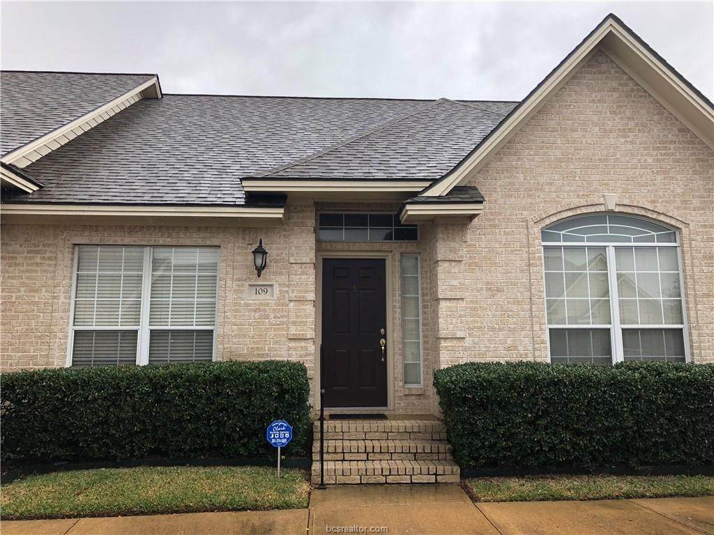 109 Fraternity Row - Photo 1