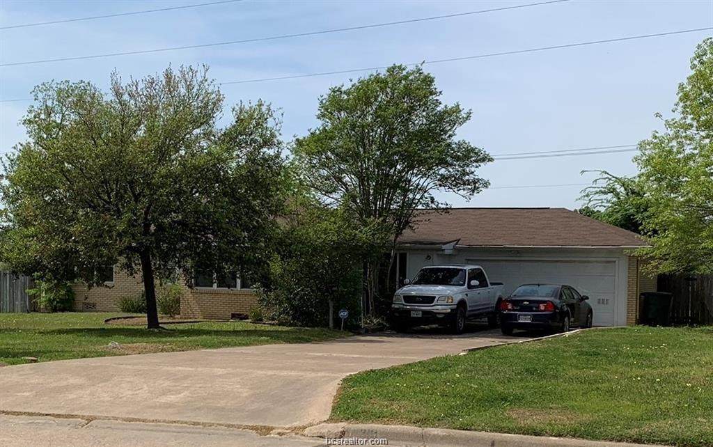 310 Fairway Drive - Photo 1
