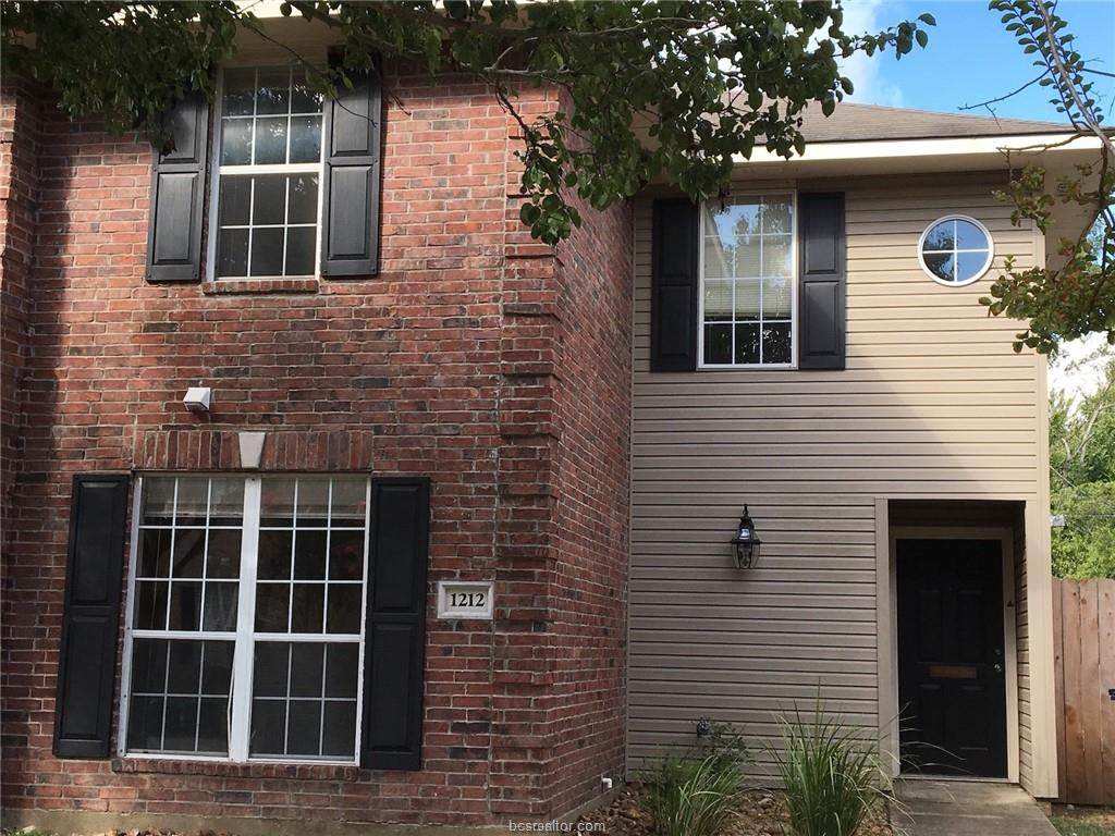 1212 Oney Hervey - Photo 1