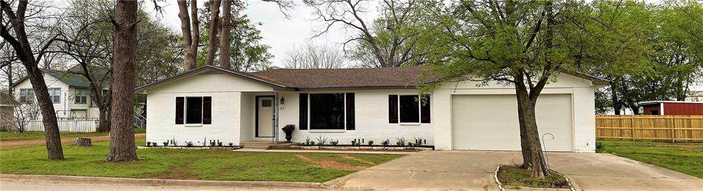117 Calvert - Photo 1