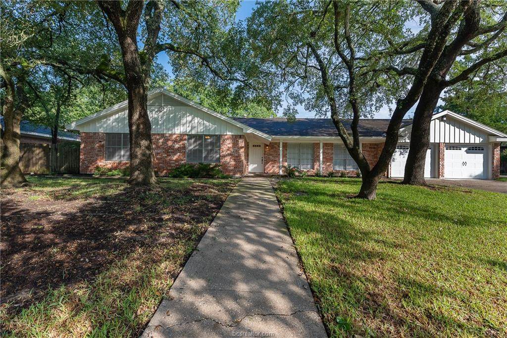 1003 Pershing Drive - Photo 1