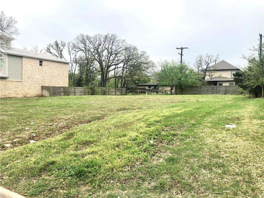 4300 Oaklawn Street - Photo 1