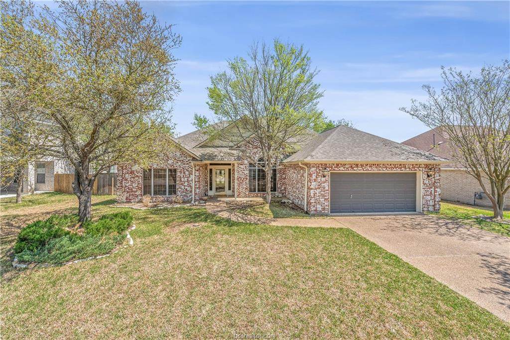 4002 Park Hurst - Photo 1